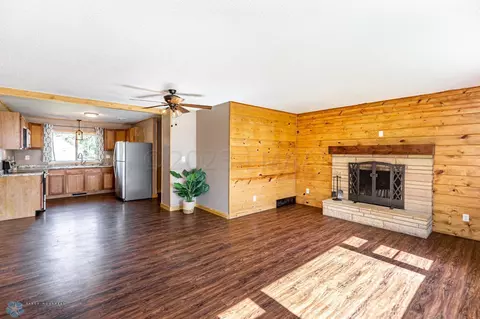 261 Maple St, Kindred, ND 58051 photo 4