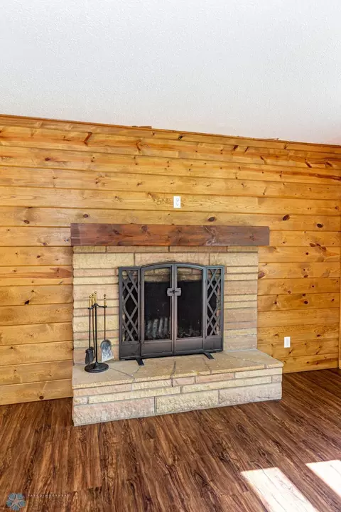 261 Maple St, Kindred, ND 58051 photo 6