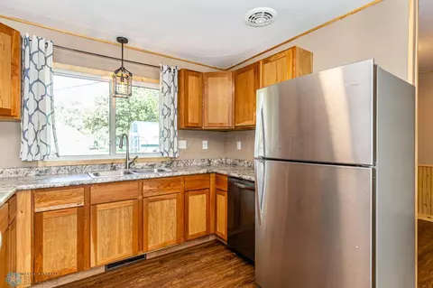261 Maple St, Kindred, ND 58051 photo 10