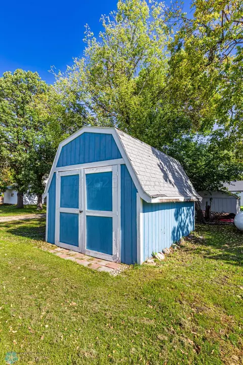 261 Maple St, Kindred, ND 58051 photo 25