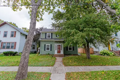 1123 11 St N, Fargo, ND 58102