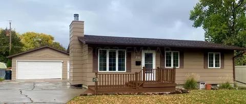 232 10 Ave E, West Fargo, ND 58078