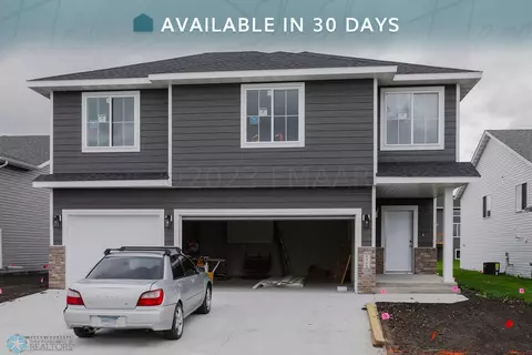 6960 Meadow View Dr S, Fargo, ND 58104