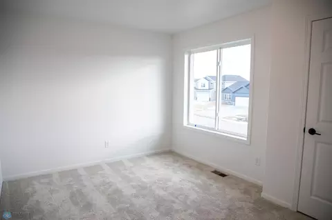 7909 Lost River Rd, Horace, ND 58047 photo 7