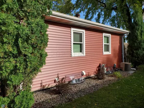 76 16 Ave N, Fargo, ND 58102 photo 23
