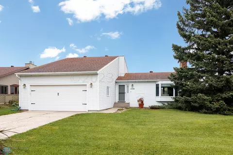 2416 Cromwell St S, Moorhead, MN 56560