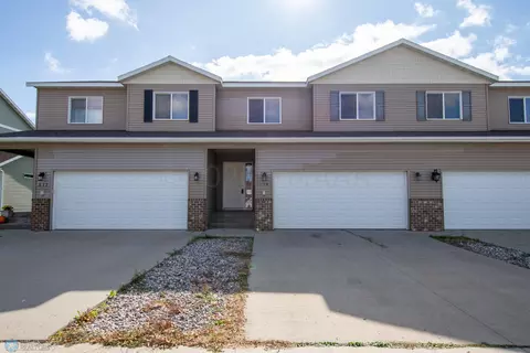 519 36 Ave W, West Fargo, ND 58078