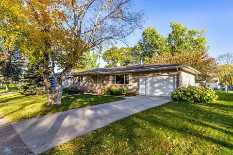 109 23 Ave N, Fargo, ND 58102 photo 2