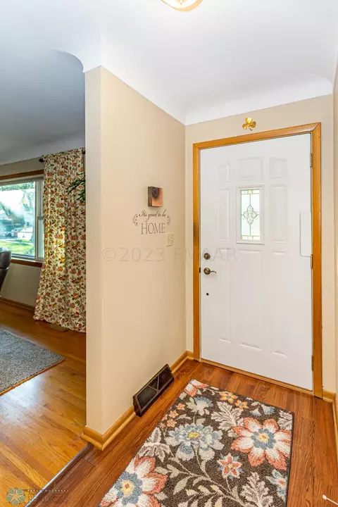 109 23 Ave N, Fargo, ND 58102 photo 5