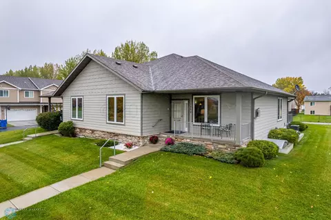 5550 Bishops Blvd S, Fargo, ND 58104