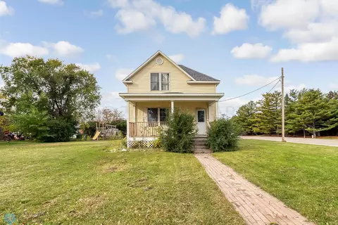 101 3rd Ave W, Halstad, MN 56548