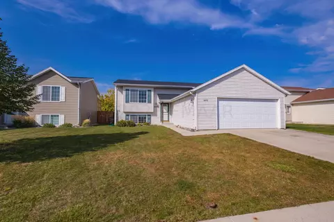 6243 23 St S, Fargo, ND 58104
