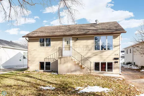 1410 16 12 St S, Fargo, ND 58103