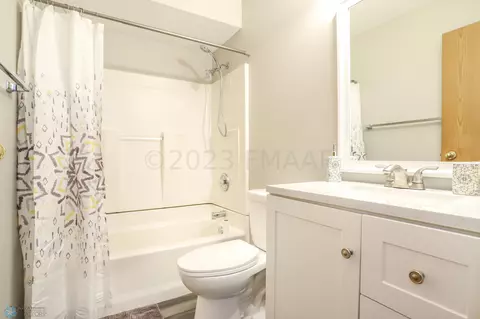 2201 59 Ave S, Fargo, ND 58104 photo 23