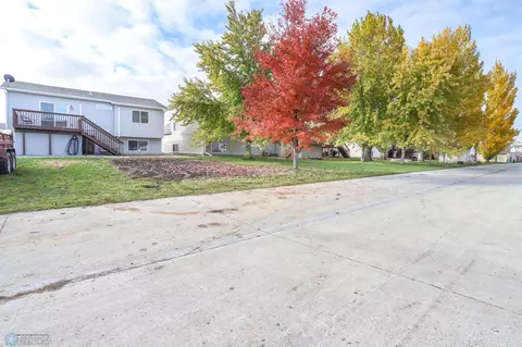 2201 59 Ave S, Fargo, ND 58104 photo 30