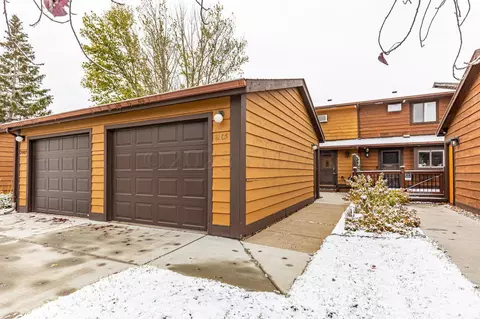 2005 Park Blvd S, Fargo, ND 58103