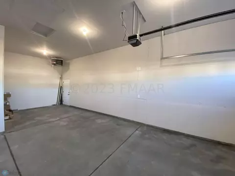 7341 Eagle Pointe Dr S, Fargo, ND 58104 photo 43
