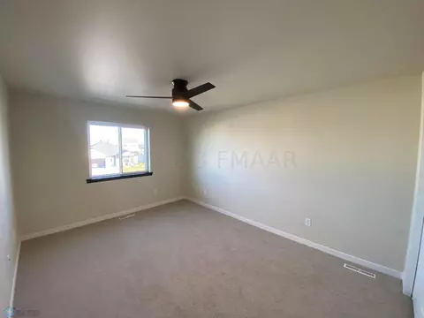7341 Eagle Pointe Dr S, Fargo, ND 58104 photo 29