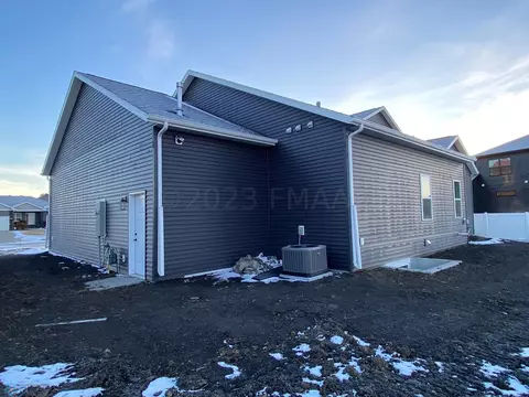 7341 Eagle Pointe Dr S, Fargo, ND 58104 photo 6