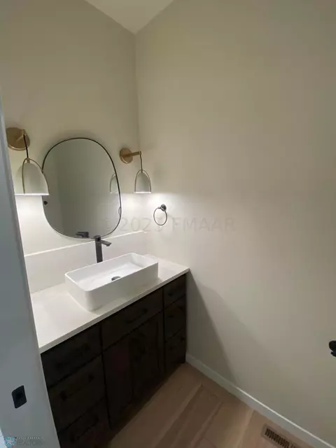 7341 Eagle Pointe Dr S, Fargo, ND 58104 photo 14