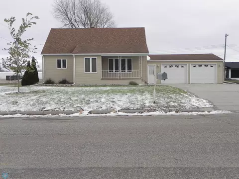 702 7th St S, Breckenridge, MN 56520