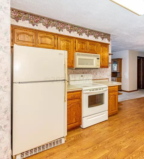 180 Walnut St, Kindred, ND 58051 photo 7