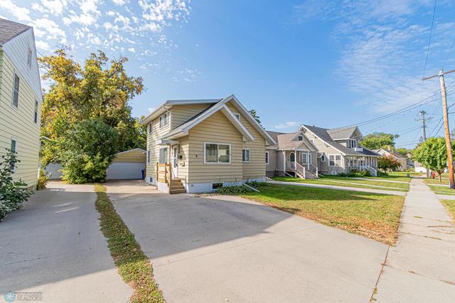 9 N Terrace Ter N, Fargo, ND 58102