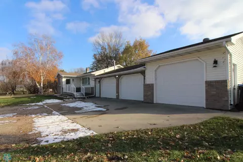 502 3 Ave NW, Barnesville, MN 56514 photo 4