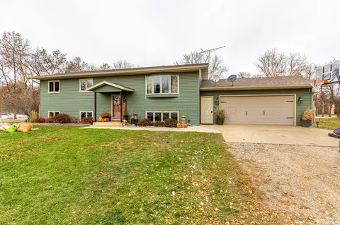 19146 7 Ave S, Hawley, MN 56549