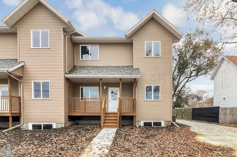1412 1 Ave S, Fargo, ND 58103