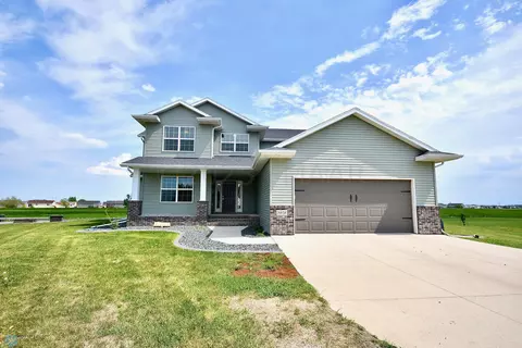 3929 14 St W, West Fargo, ND 58078