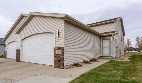 4323 39 Ave S, Fargo, ND 58104