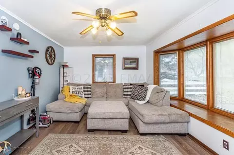 1317 16 St S, Fargo, ND 58103 photo 3