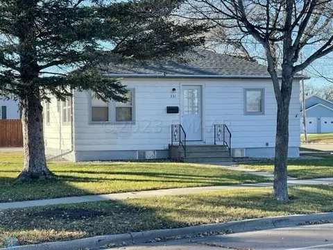 331 Main St, Breckenridge, MN 56520