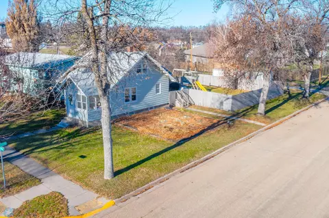 1009 Roberts Ave NE, Cooperstown, ND 58425