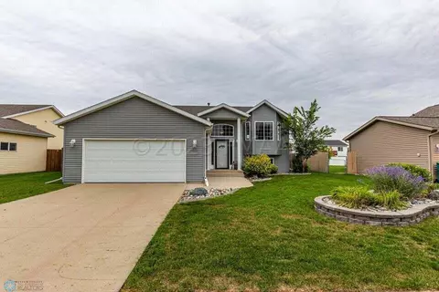 646 36 Ave W, West Fargo, ND 58078