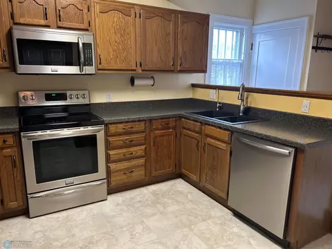 1202 7 St S, Fargo, ND 58103 photo 19