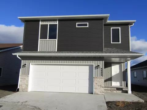 4442 19 St S, Moorhead, MN 56560