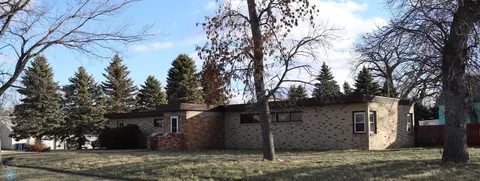 605 3rd St, Fingal, ND 58031