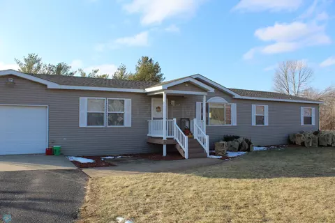 31605 Shady Nook Dr, Underwood, MN 56586
