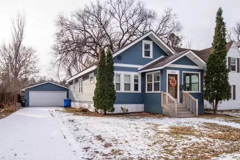 1414 9 Ave S, Fargo, ND 58103