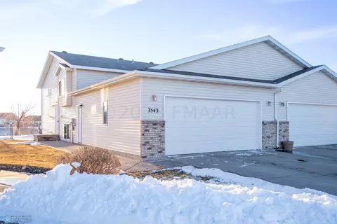 3543 10th St S, Moorhead, MN 56560