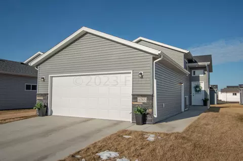 6765 70 Ave S, Horace, ND 58047
