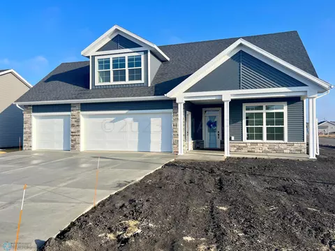 5135 Mira Way W, West Fargo, ND 58078