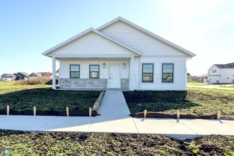 2592 69 Ave S, Fargo, ND 58104