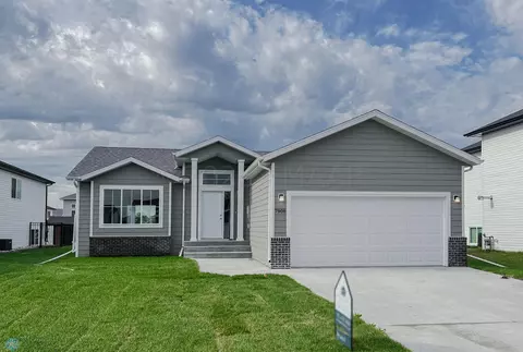 7908 Lost River Rd, Horace, ND 58047 photo 2