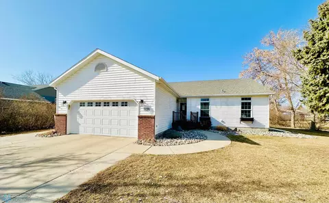 642 8 Ave S, Casselton, ND 58012
