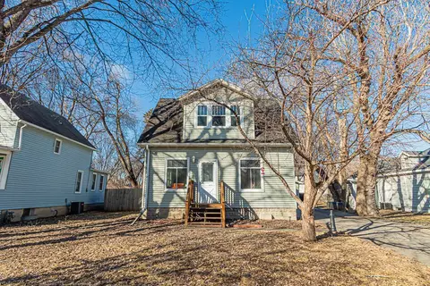 1209 10 St S, Fargo, ND 58103