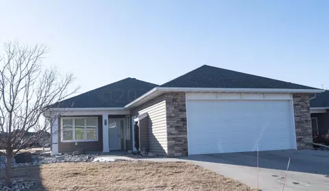 754 Villa Park Way, West Fargo, ND 58078