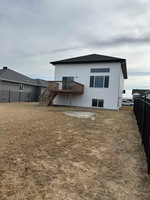 768 2 Ave, Horace, ND 58047 photo 27